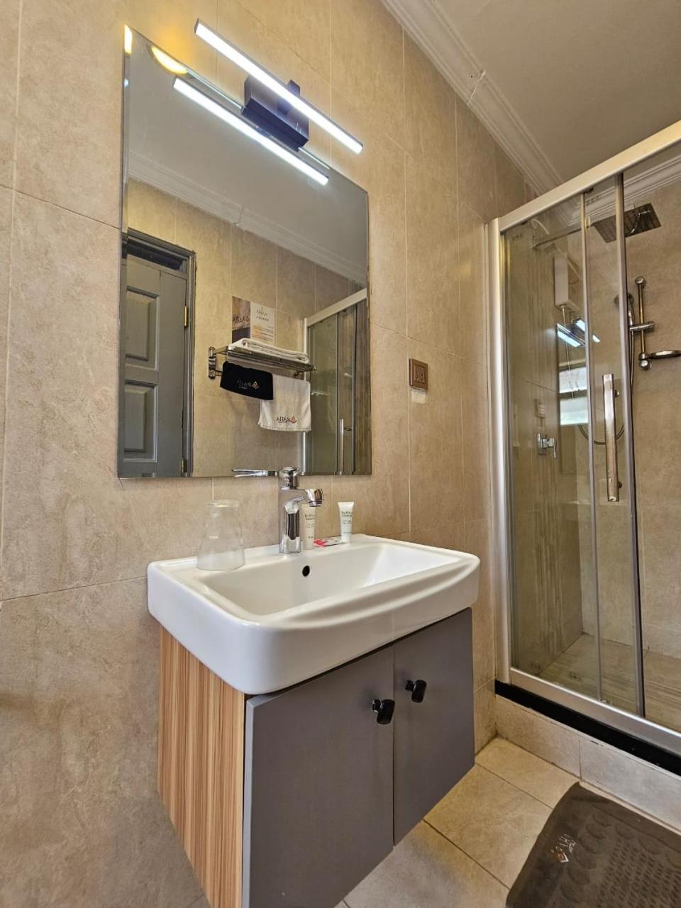 Raha Suites - Westlands Nairobi Kültér fotó